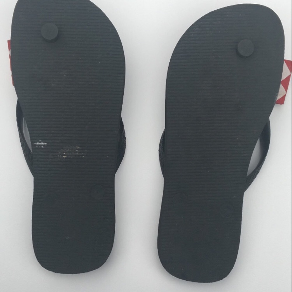 Flip Flops - Picture 2 of 3